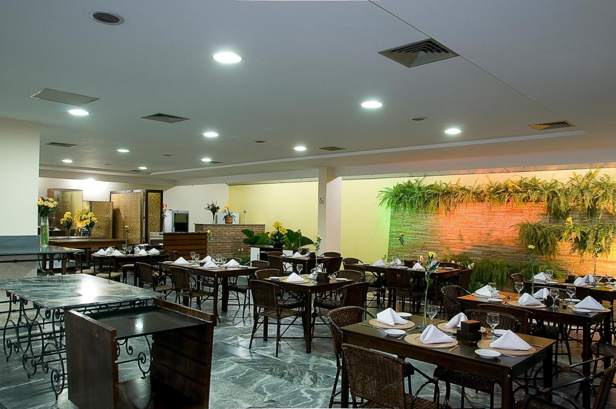 Hotel Michelangelo Сан-Жозе-ду-Риу-Прету Экстерьер фото